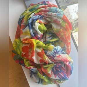NWOT ZARA Multicolor Floral Scarf / Wrap Sz M